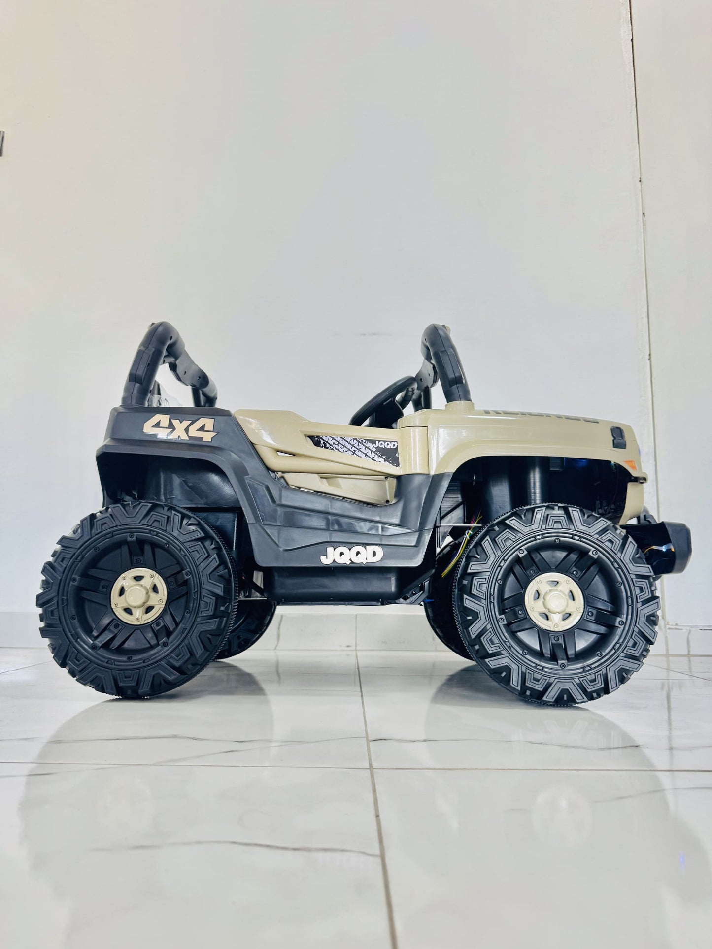 Voiture pour enfants de 1 à 6 ans