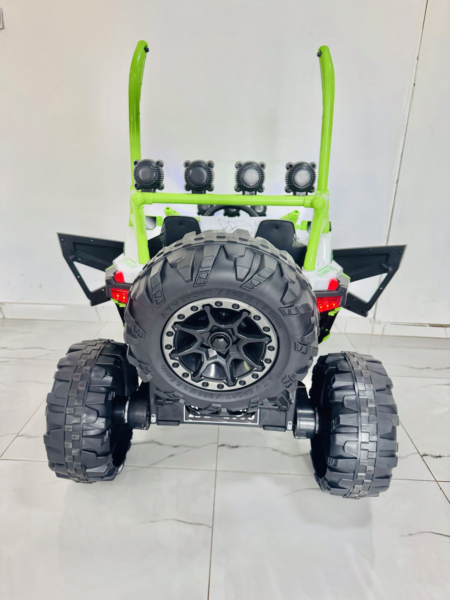 Très grande voiture pour enfants de 1 à 11 ans