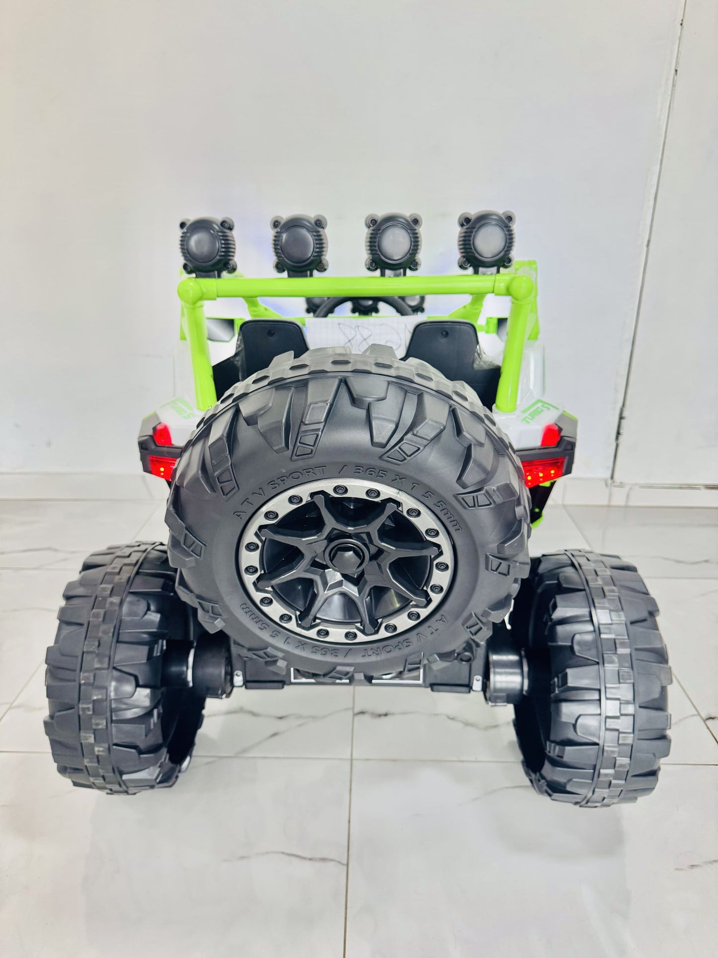 Très grande voiture pour enfants de 1 à 11 ans